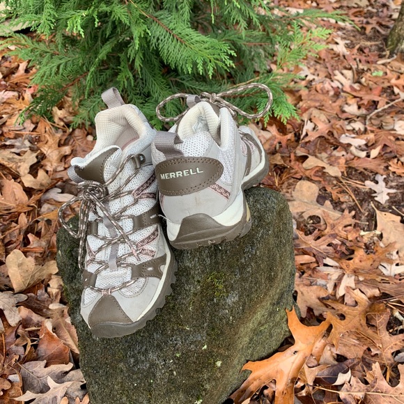 Merrell Shoes - Merrell hiking shoes with Vibram soles!